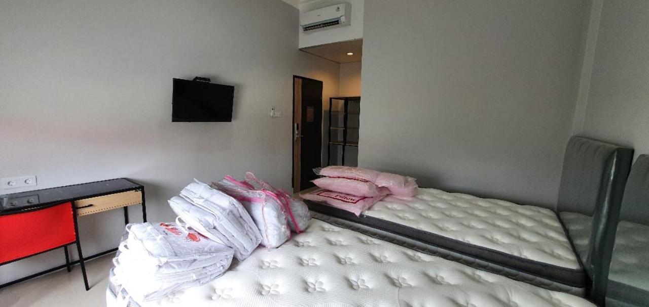 Reddoorz Plus Near Siloam Hospital Balikpapan Exterior photo